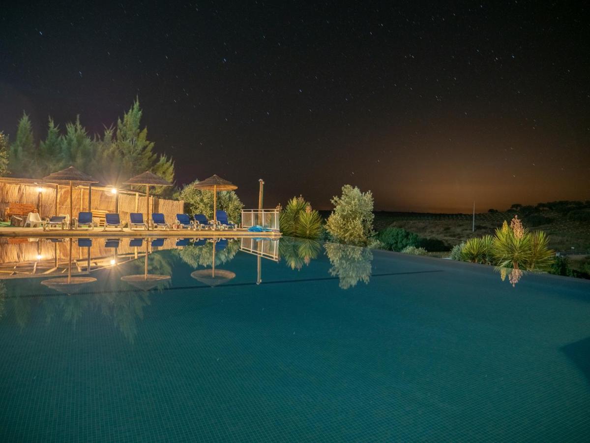A piscina em ou perto de Hotel O Gato & Spa