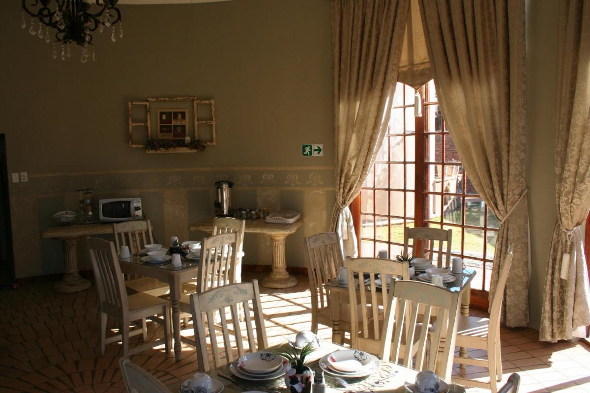 Villa Rosa Guest House - Housity