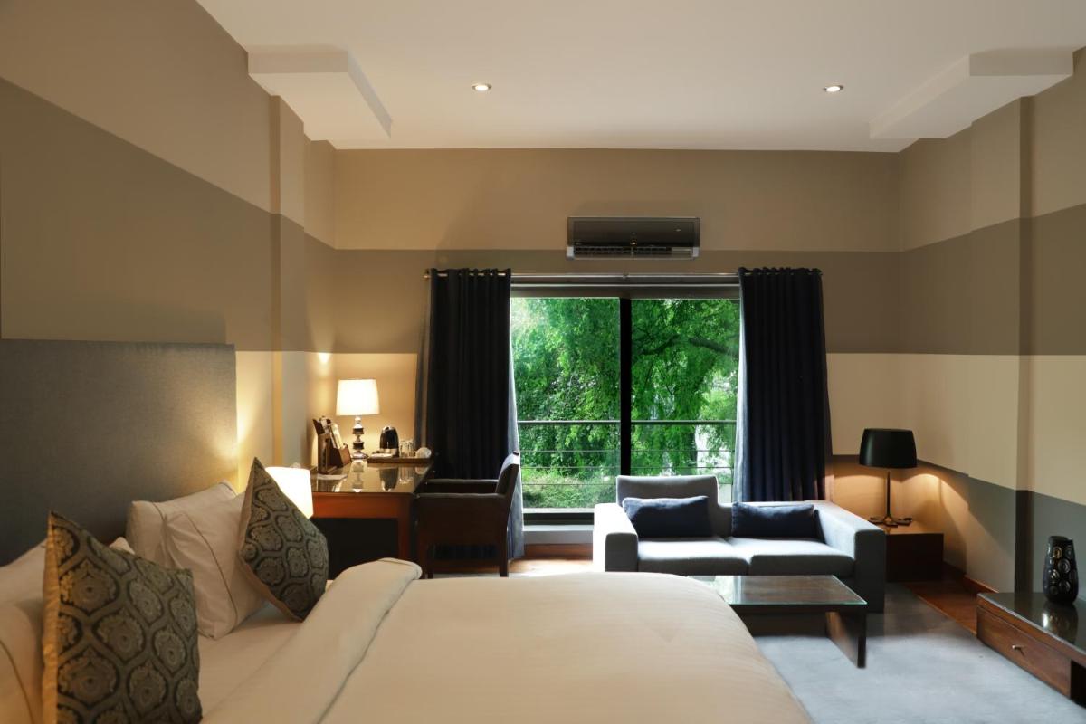 The Residency Hotel - Hizvo