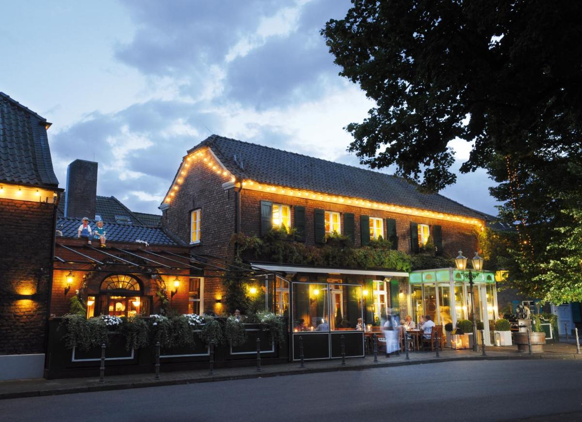 Wellings Romantik Hotel zur Linde - Housity