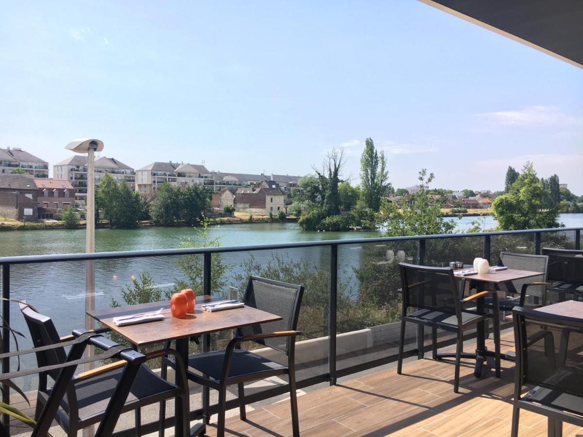Vue sur la rivière ou le fleuve situé(e) à proximité de l'hôtel
