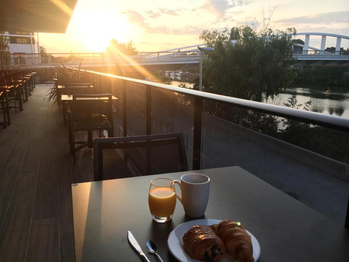 Nourriture dans l'hôtel ou à proximité