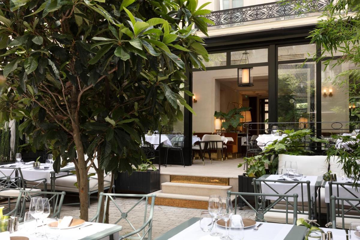 Restaurant ou autre lieu de restauration dans l'établissement Les Jardins du Faubourg Hotel & Spa by Shiseido