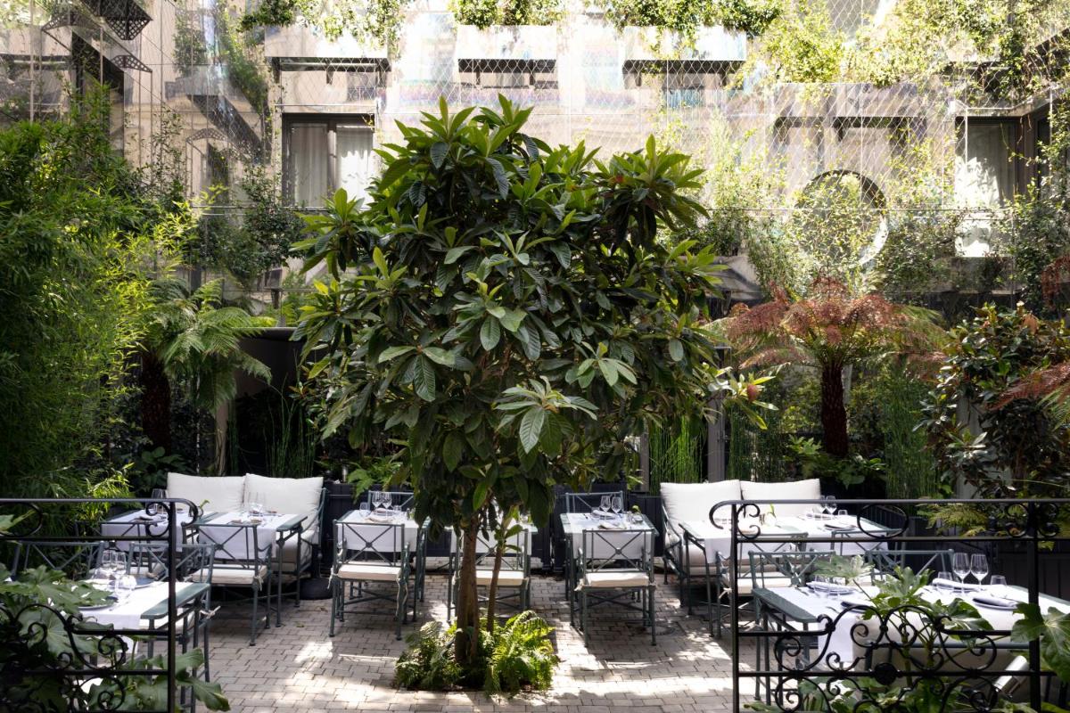 Jardin de l'établissement Les Jardins du Faubourg Hotel & Spa by Shiseido