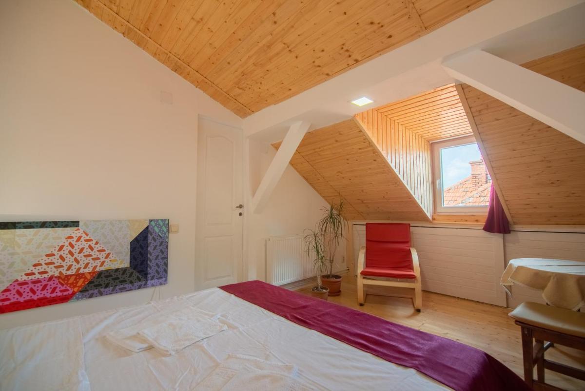 Bed&Wood in Center of Oradea 1 - Housity