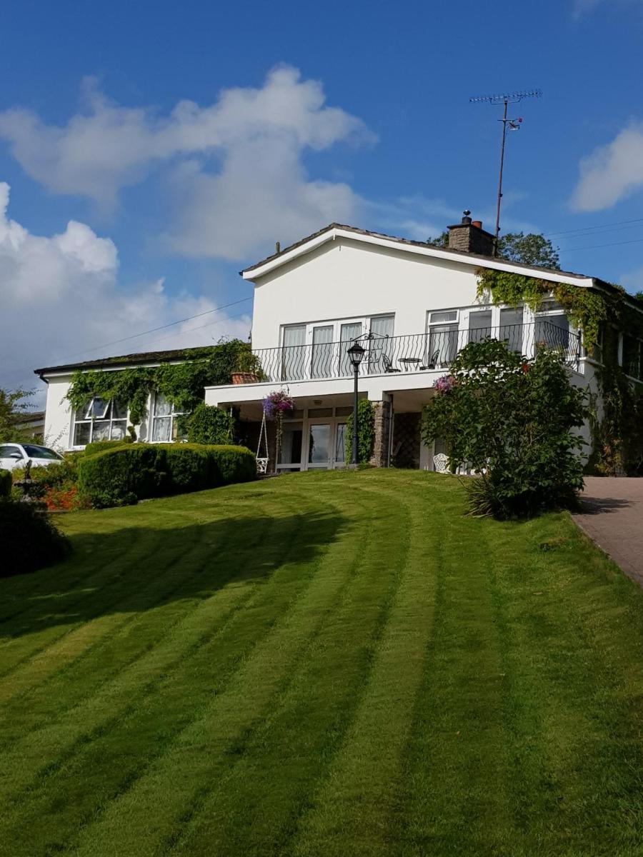 Clones 'Greenjoy - B&B - Housity