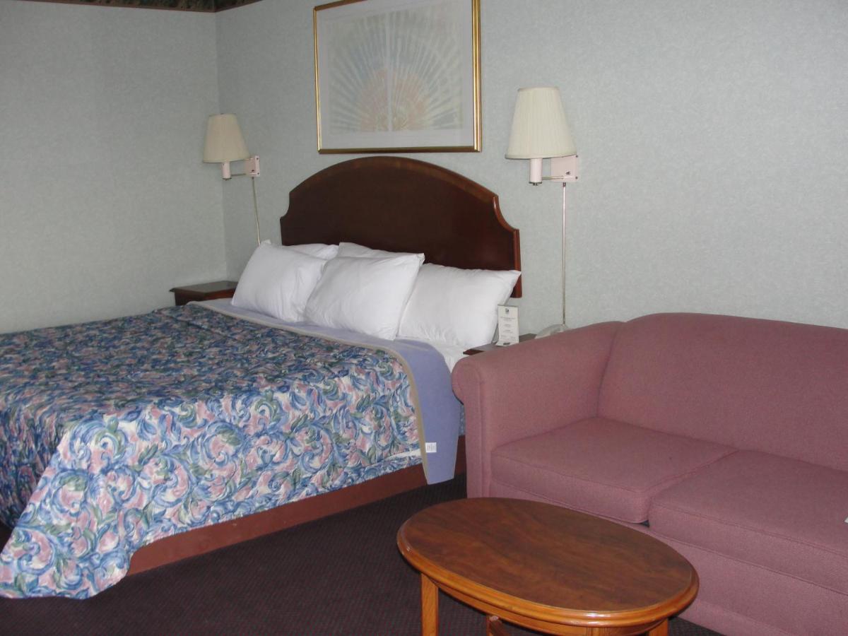 Budget Inn - Housity