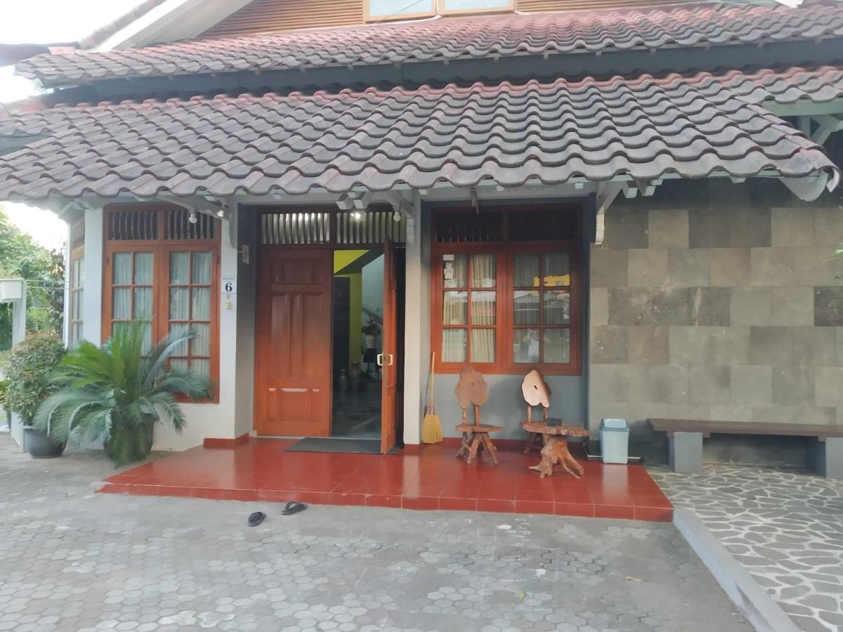 Embe Enem Homestay - Housity