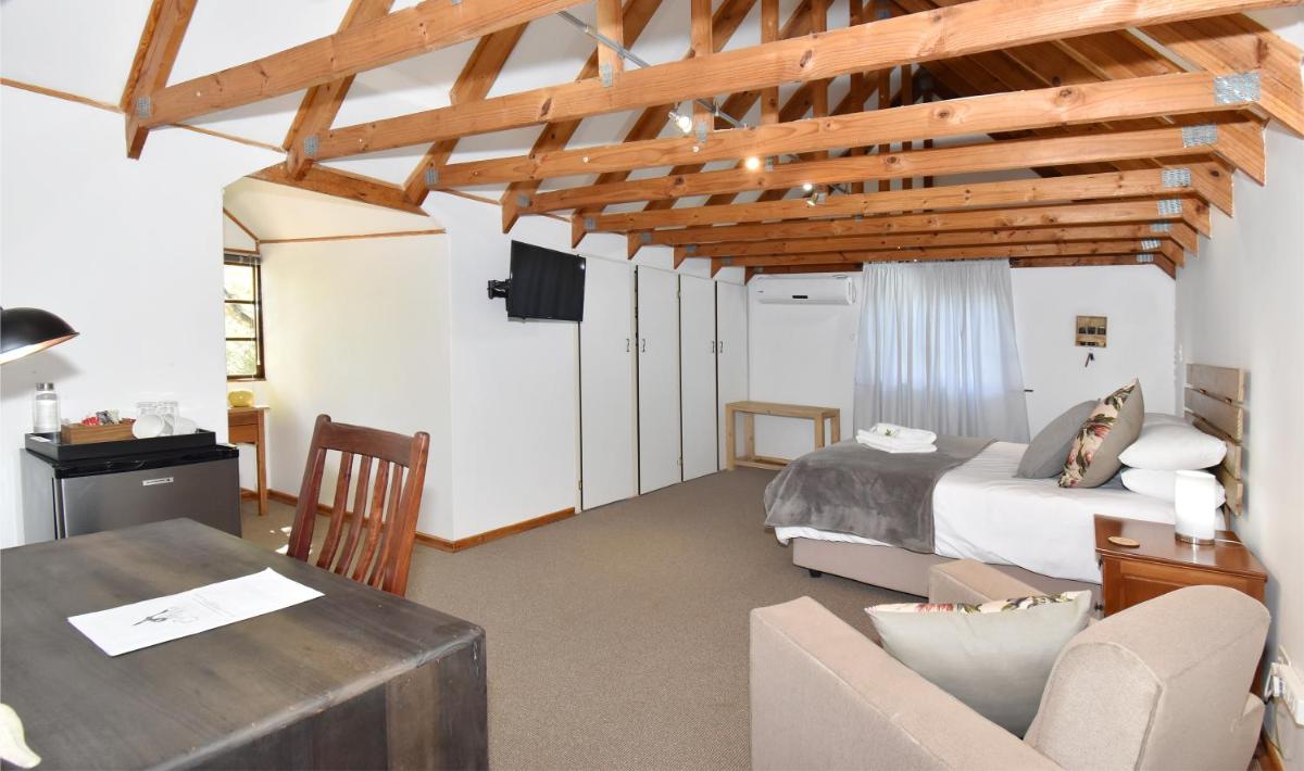 Cuckoos Nest Guest House - Hizvo