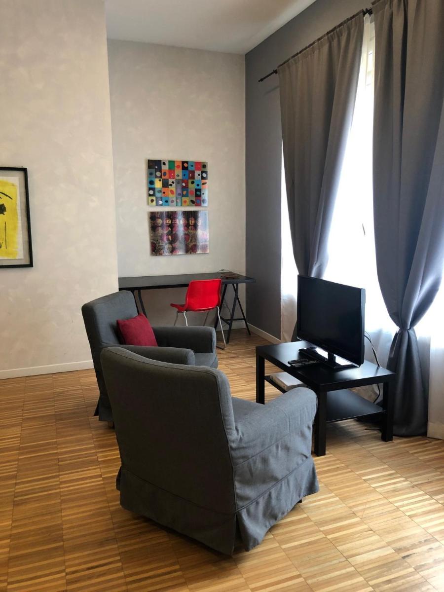 Isola Apartments - Housity