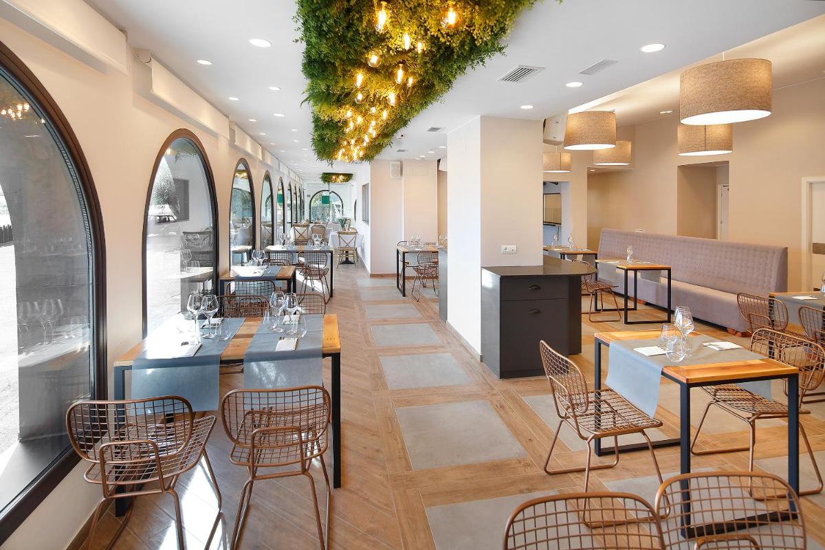 Hotel El Cobertizo - Housity