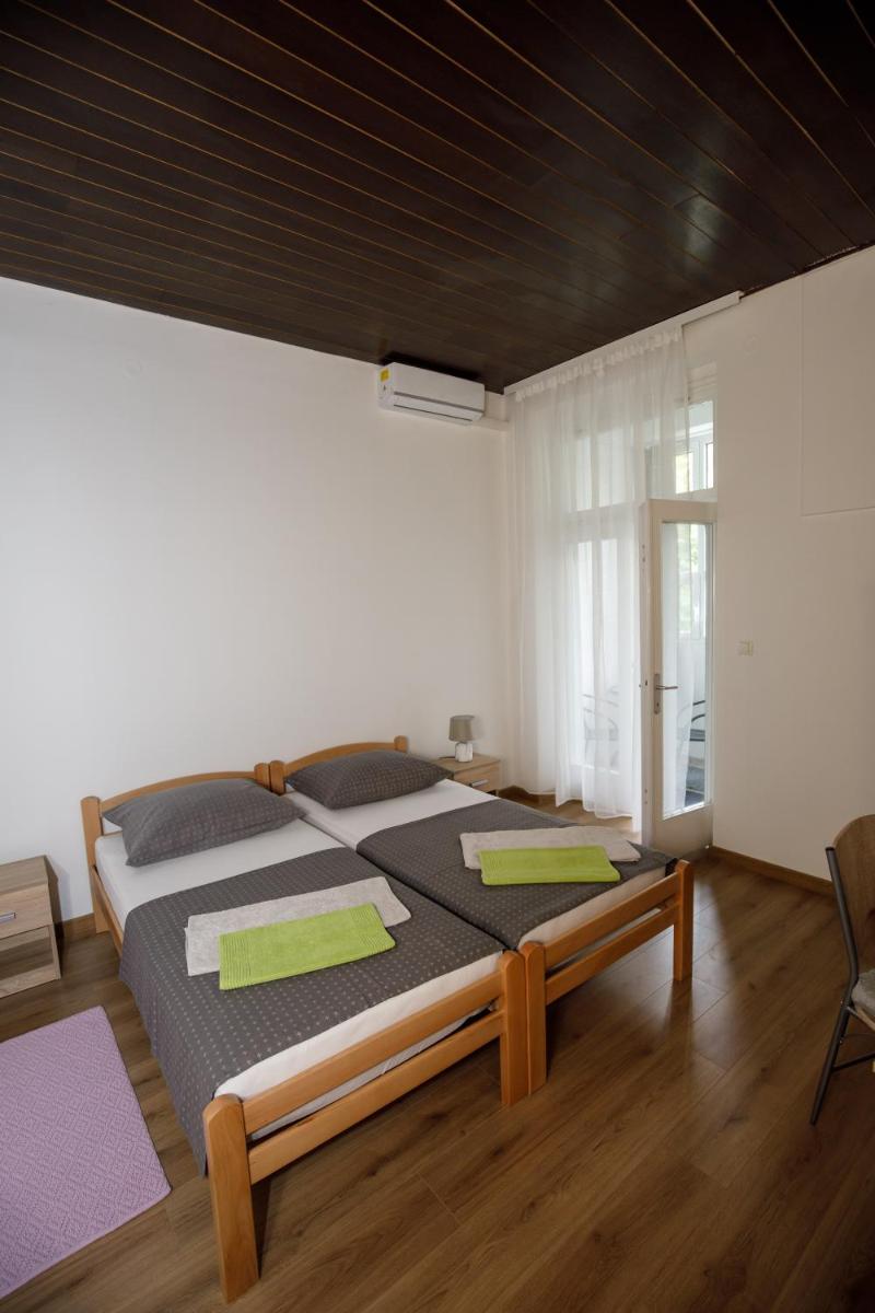 Prenoćište Kastel - Housity