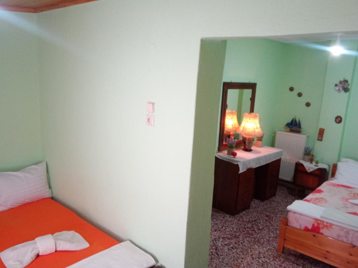 GIORGOS HOUSE - Housity