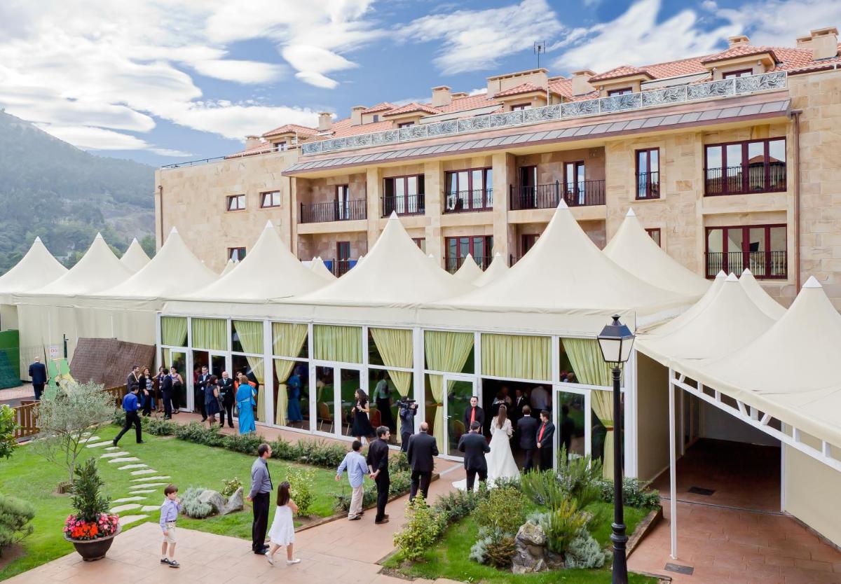 Hotel Spa Villa Pasiega - Housity