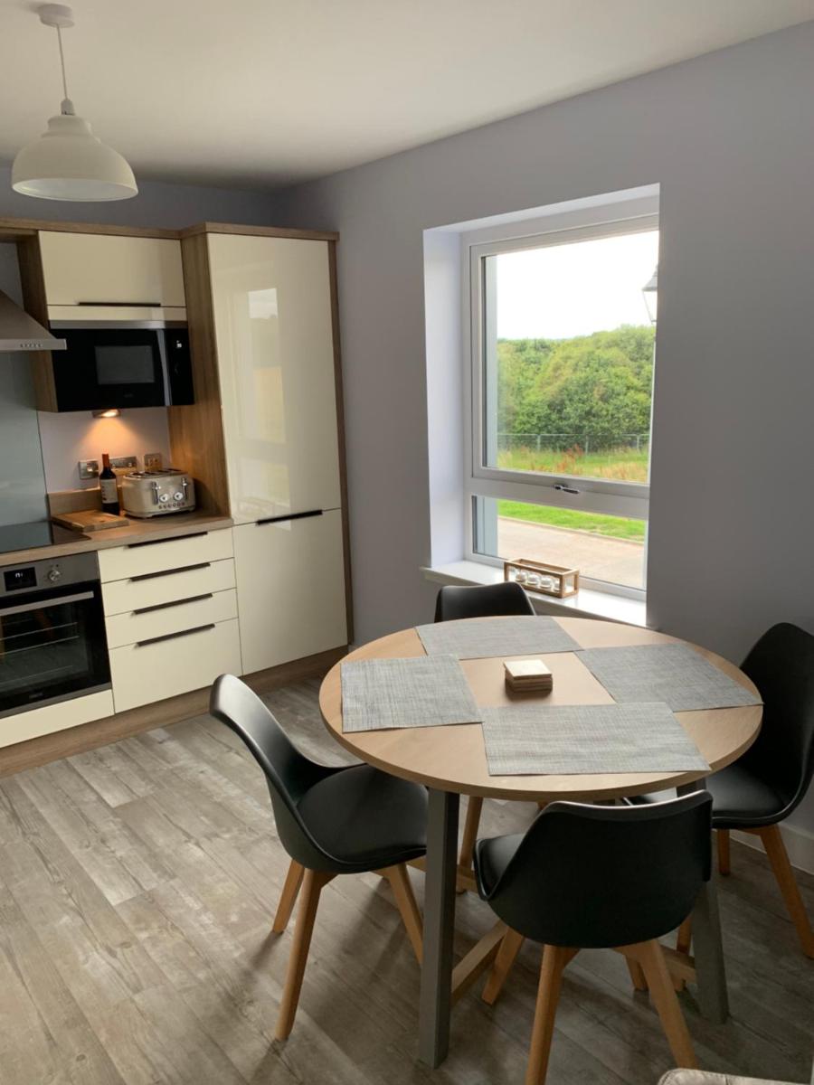 23 C Allan Gardens - Housity