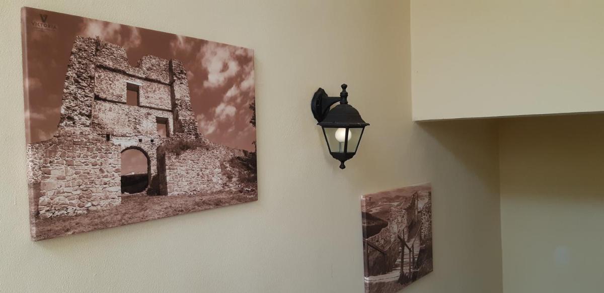 Victoria - Penzion & Restaurant - Housity