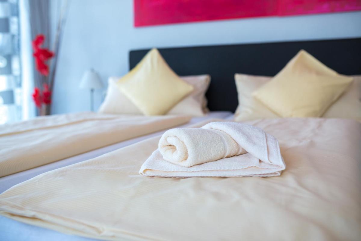 Europa Hotel Garni free parking - Housity