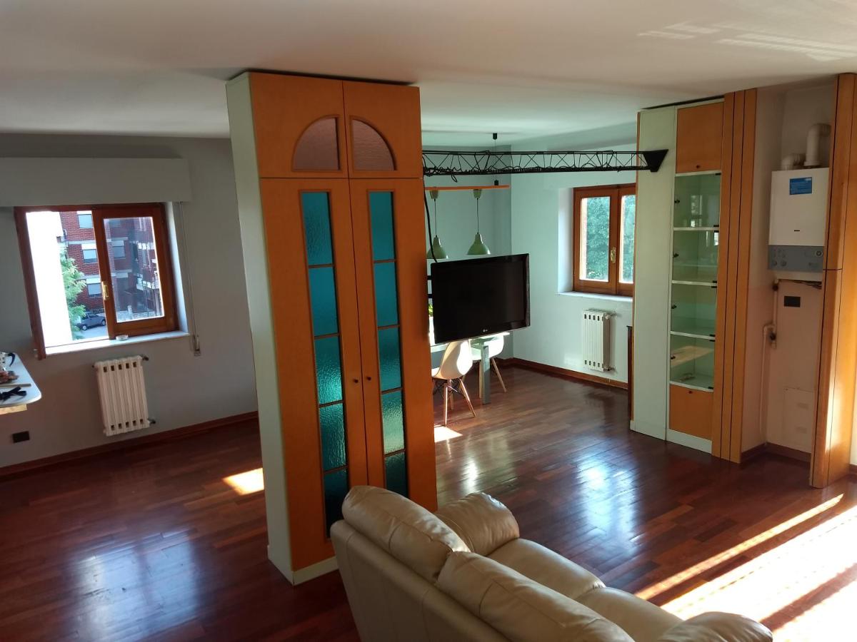 Cozy Open Space in Via Castel del Monte - Housity