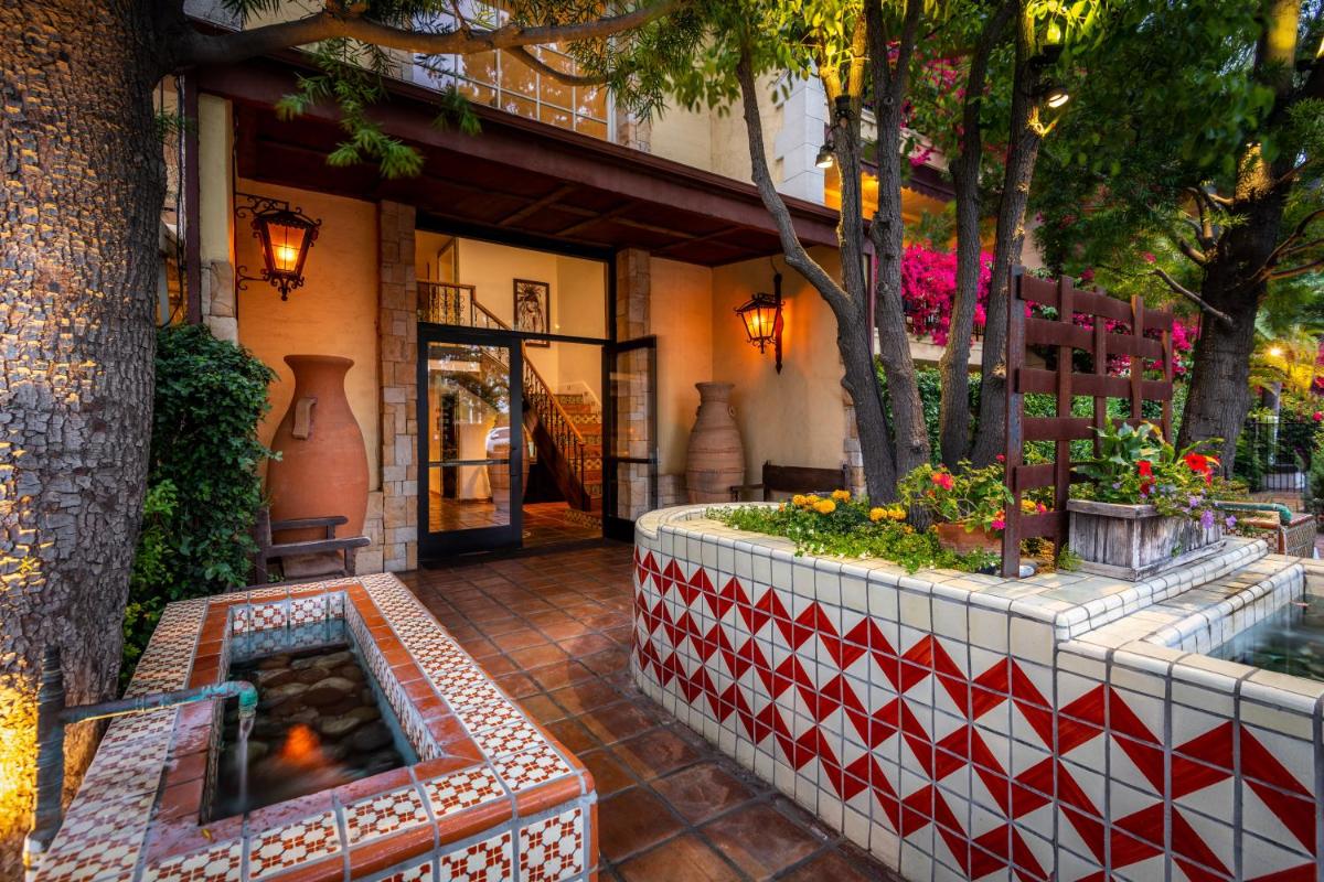 Hotel Pepper Tree Boutique Kitchen Studios - Anaheim - Housity