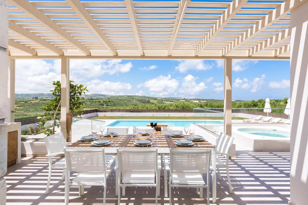 Rosmerta Villa, Chic & Prestigious, By ThinkVilla - Housity
