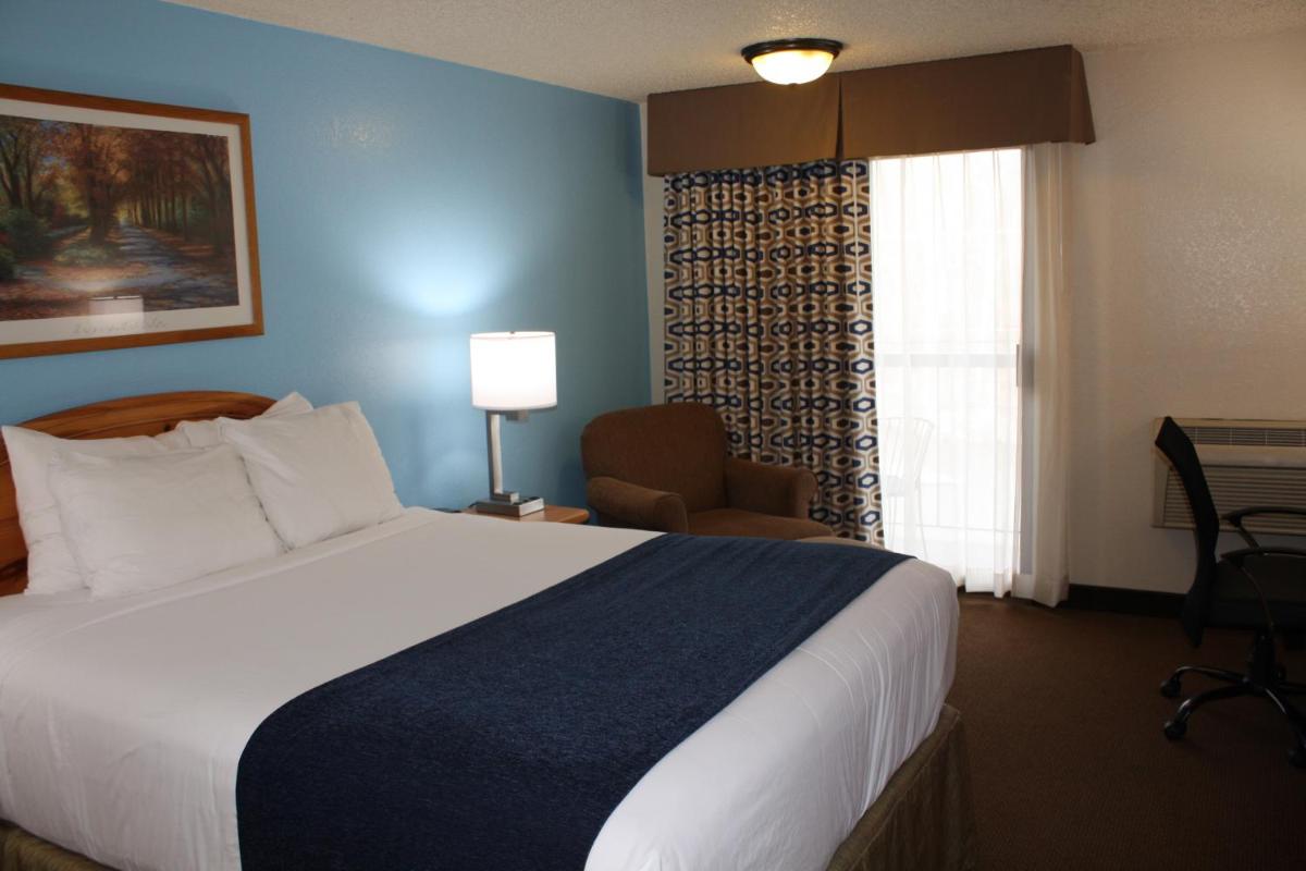 Baymont by Wyndham Yakima Riverfront - Housity