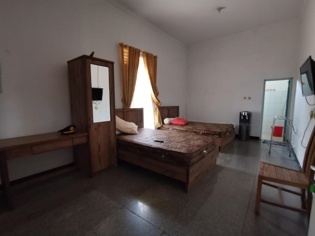 Kos Batu Tiur - Housity