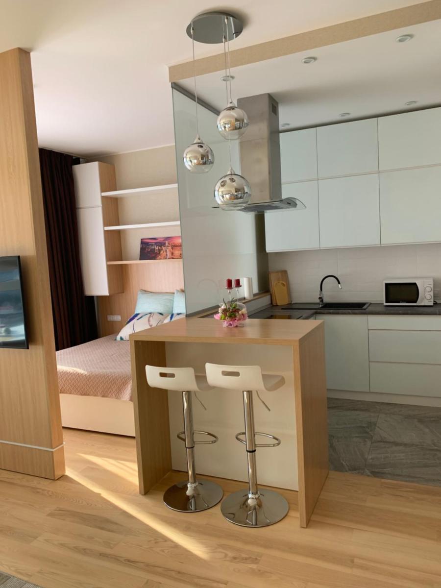 Comfortable Apartments French Quarter Акумулятори Світло Інтернет завжди - Hizvo