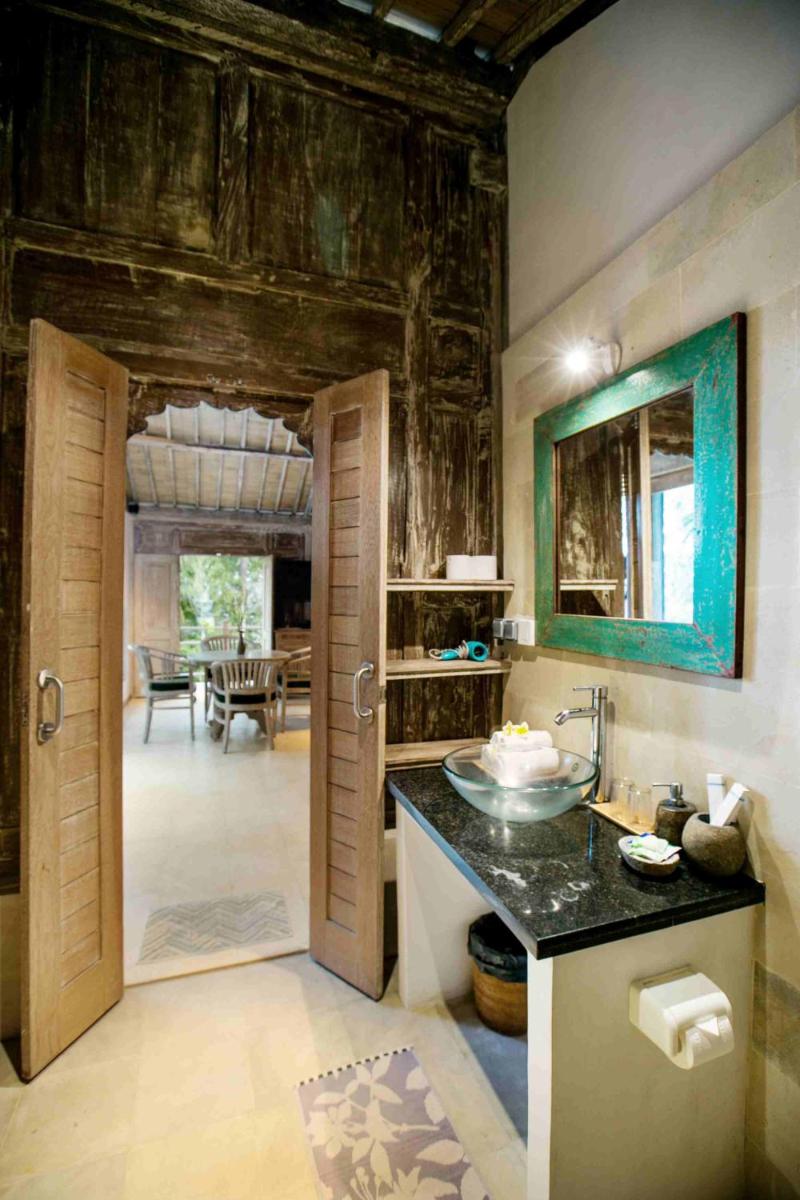 CASA MIMBA - Seaview Private Pool Villa Padangbai - Housity