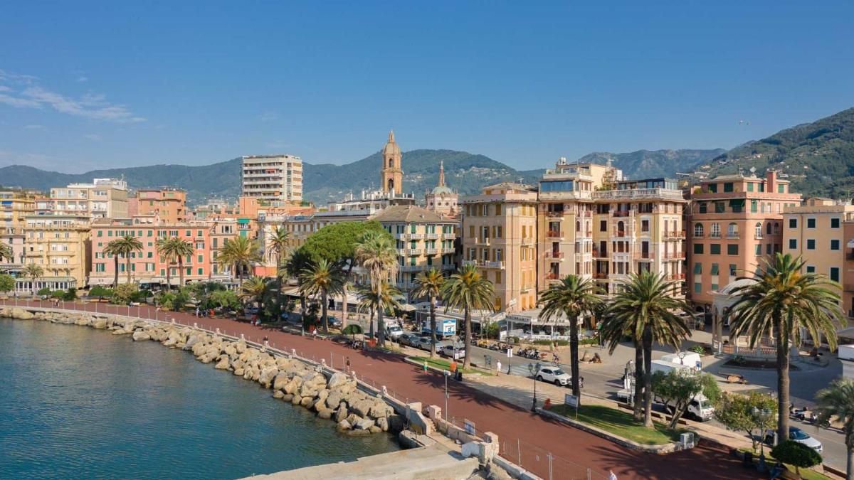 Miramare Hotel - Housity