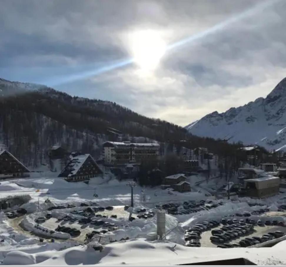 Giomein - Flat in Cervinia 50m from slopes and city centre - Housity