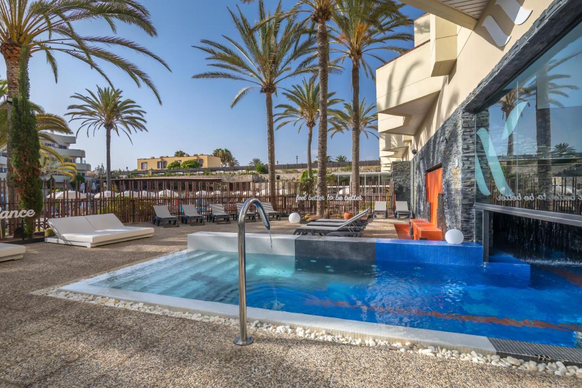Piscina en o cerca de Barceló Corralejo Bay - Adults Only