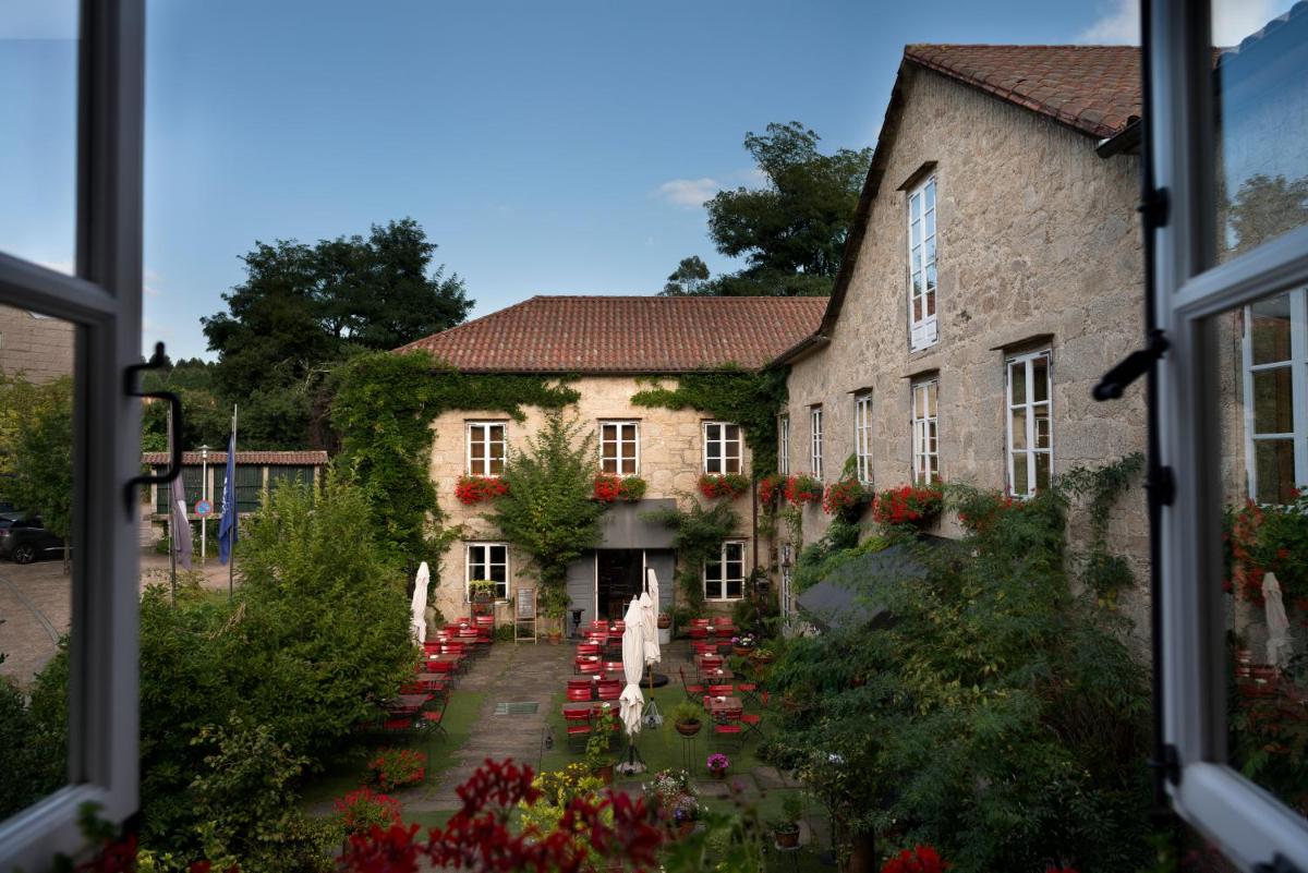 Jardín al aire libre en A Quinta Da Auga Hotel Spa Relais & Chateaux