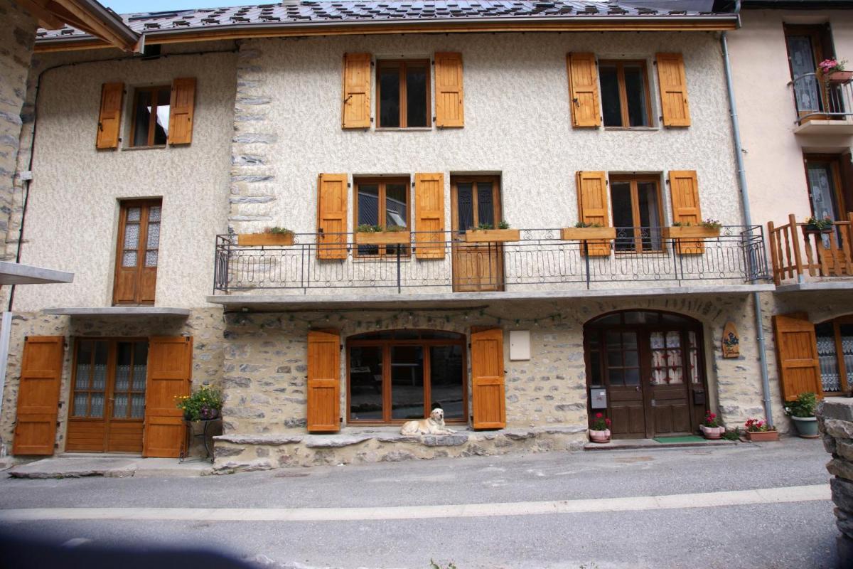 Chez Jean Pierre - Room 1pers in a 17th century house - n 6 - Housity