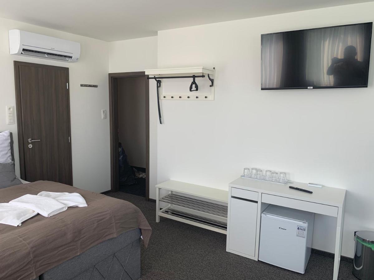 Botel Gracia - Housity