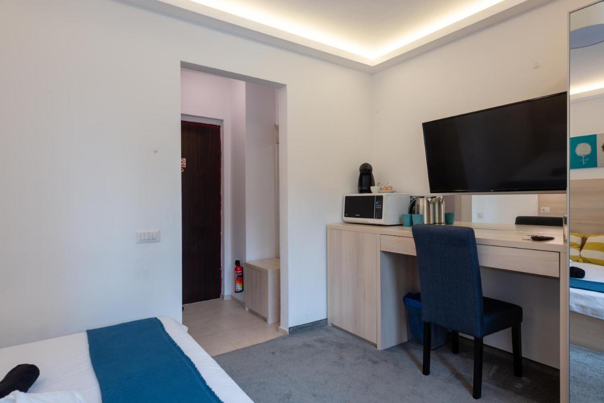MBM Studio Piata Romana Square - Housity