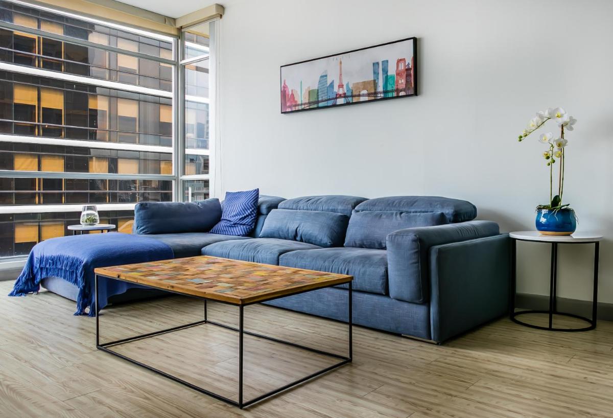 Modern Condo City Center - PH Quartier Atlapa - Housity
