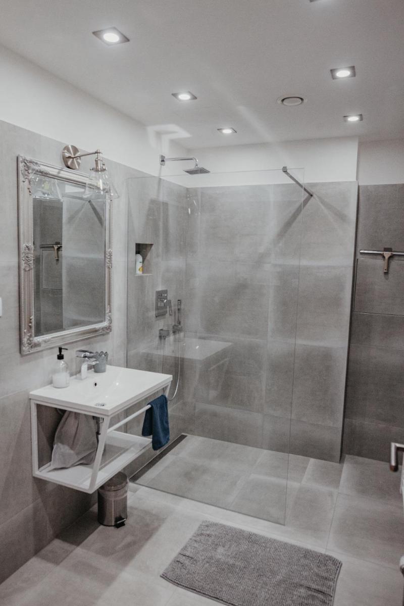 Suitetrails - Private guesthouse near city center