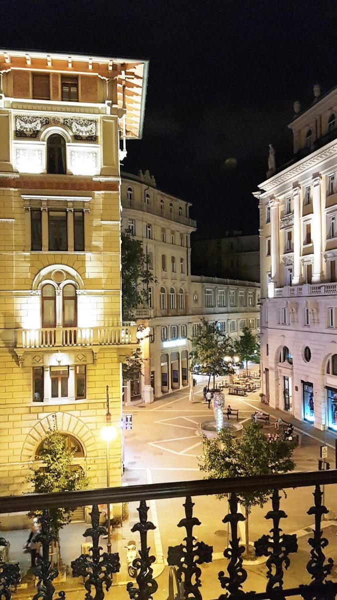 Trieste Center Rooms & Apartments - Housity