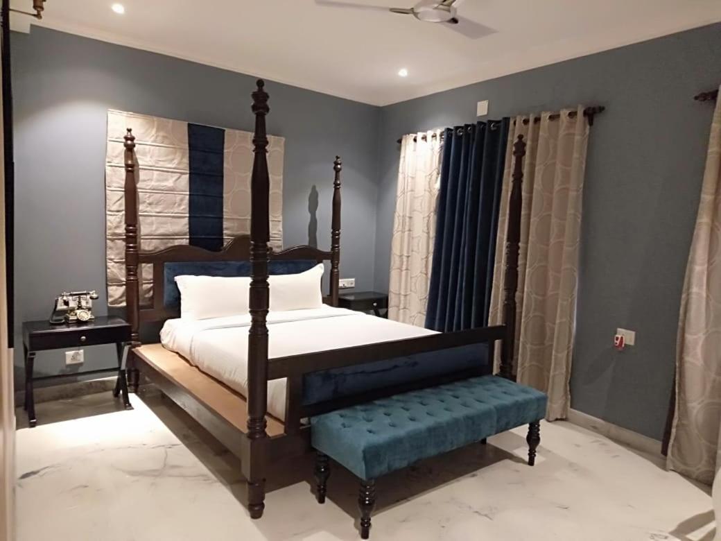 The Manor House Kolkata - Housity