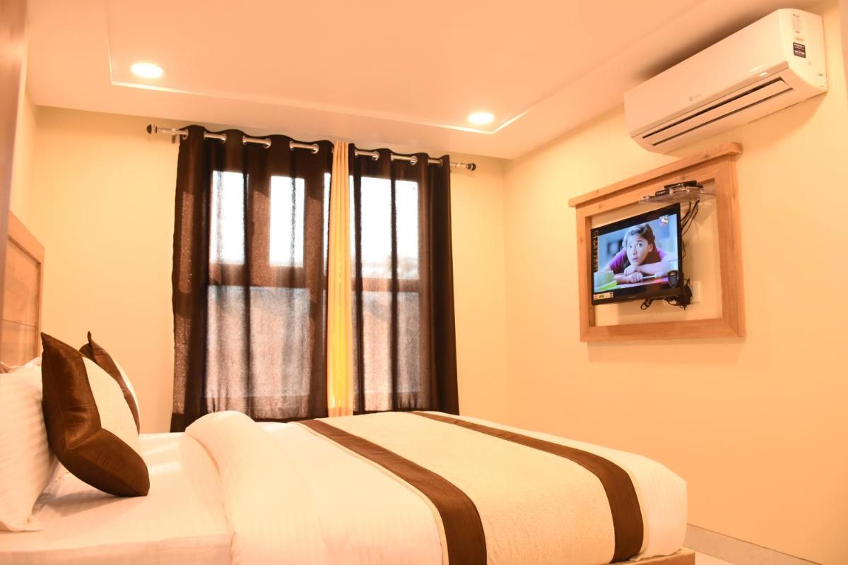 Hotel Kaushal Palace - Housity