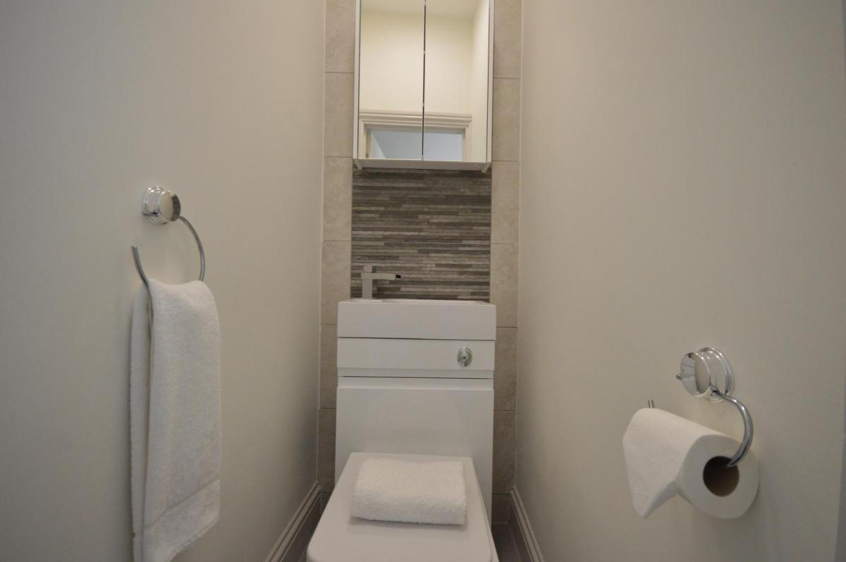 Lexicon House - 4 bedrooms 3 bathrooms - Housity