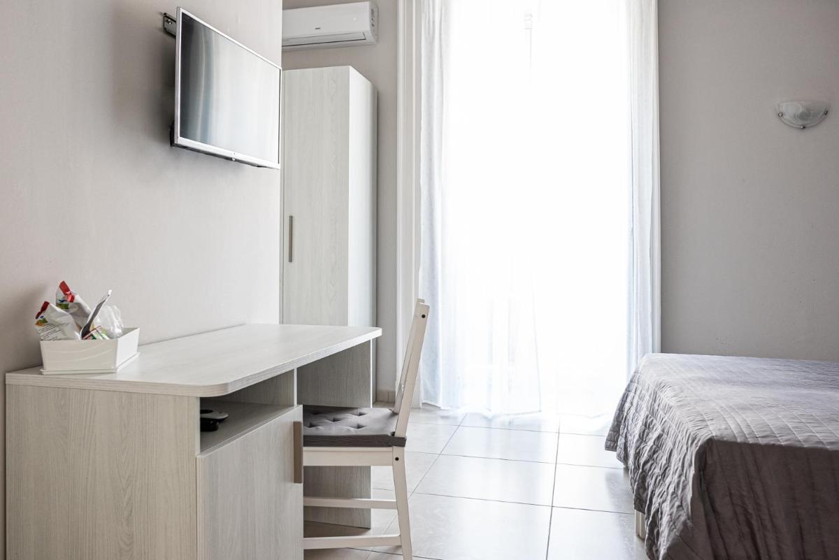 Hotel Costanza - Housity