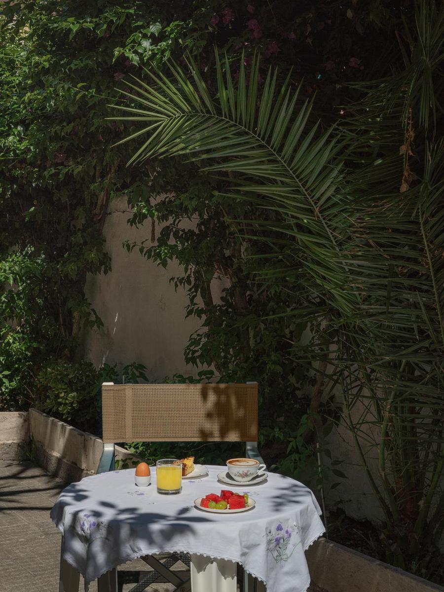 Hotel Riviera - Housity