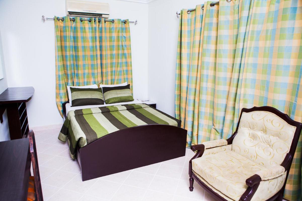 Maxwell Court Apartments - Housity