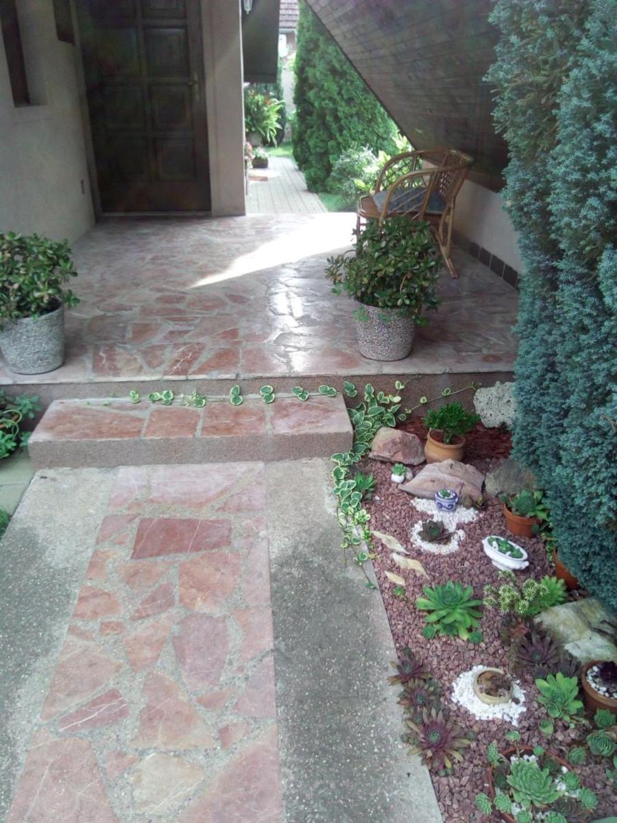 Villa Nirvana - Housity