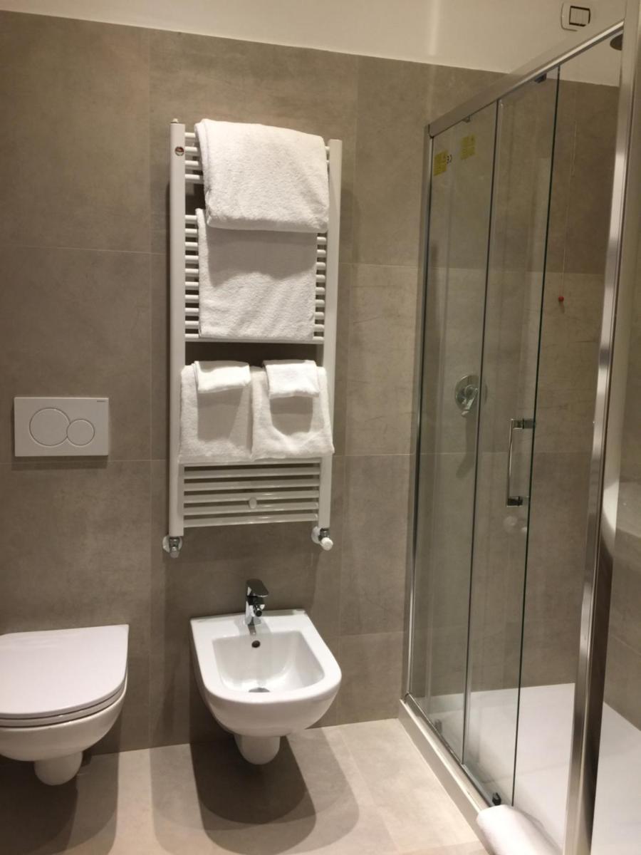 Uma Apartments - Housity