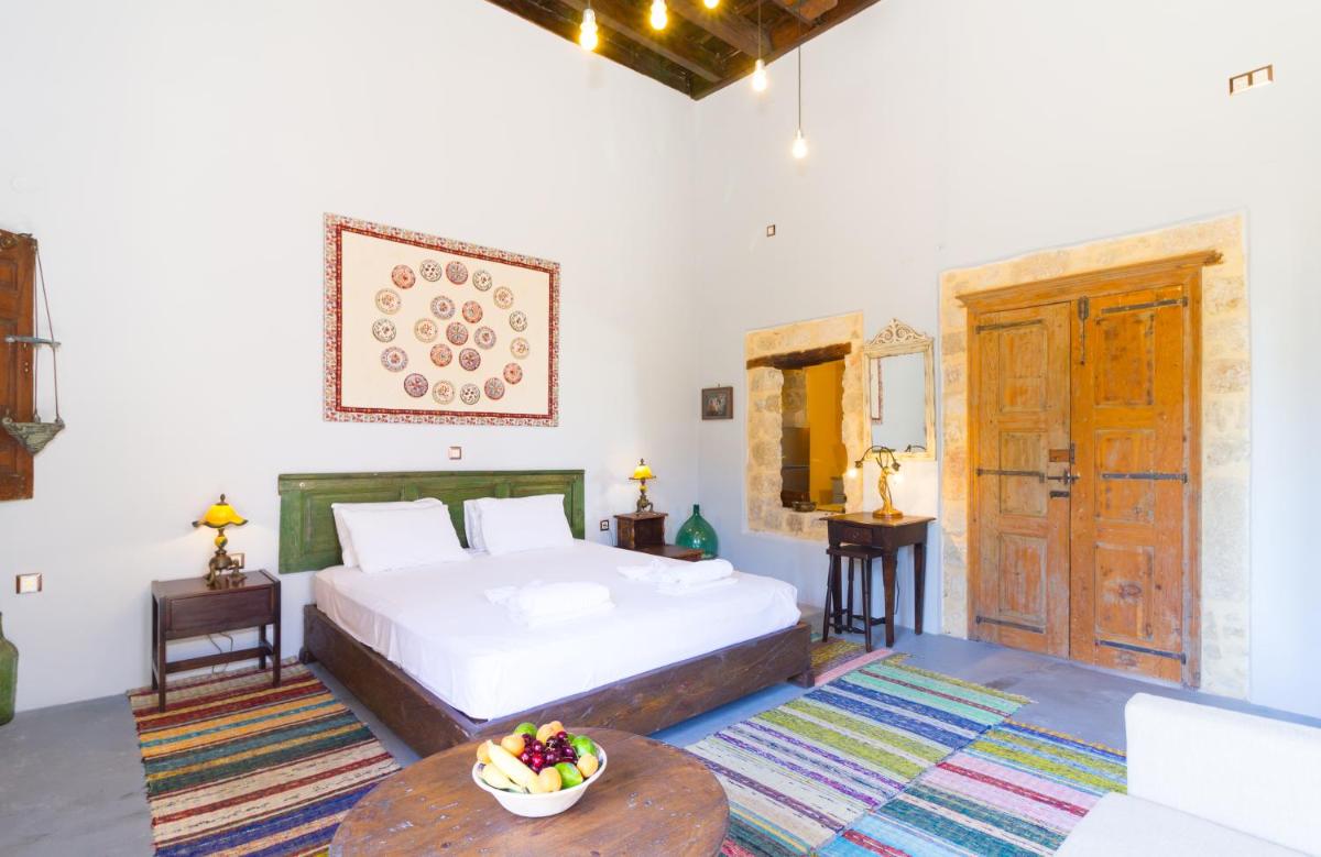 Colours - Old Town - Studios - Housity