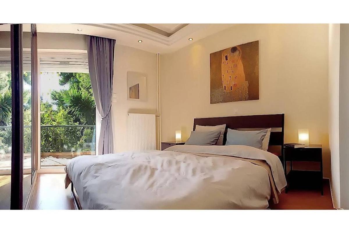 A1 Elegant Vouliagmeni apt in a Unique Spot - Housity