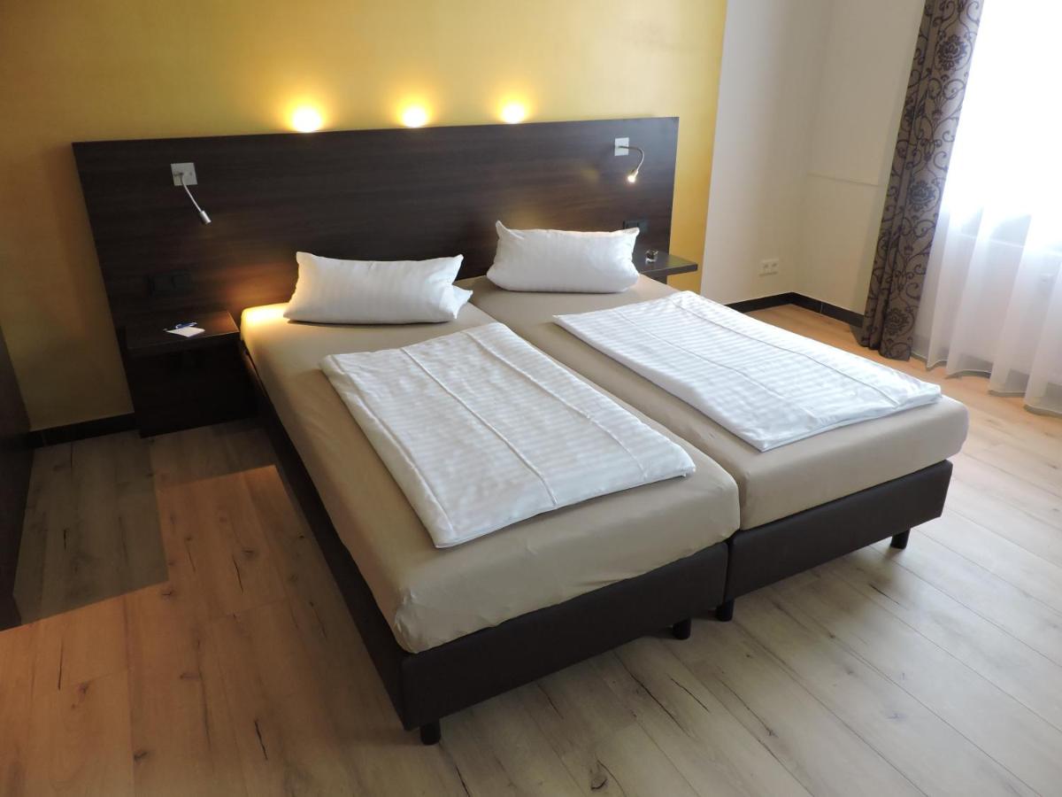 Apart-Hotel Wiesbaden - Housity