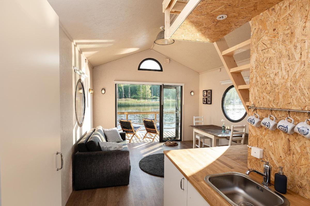 Jokimaja Alma - Housity